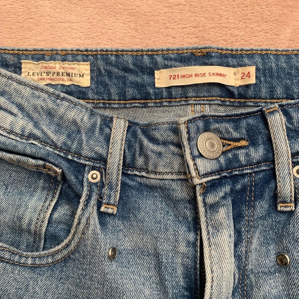 Levi unique studded jeans